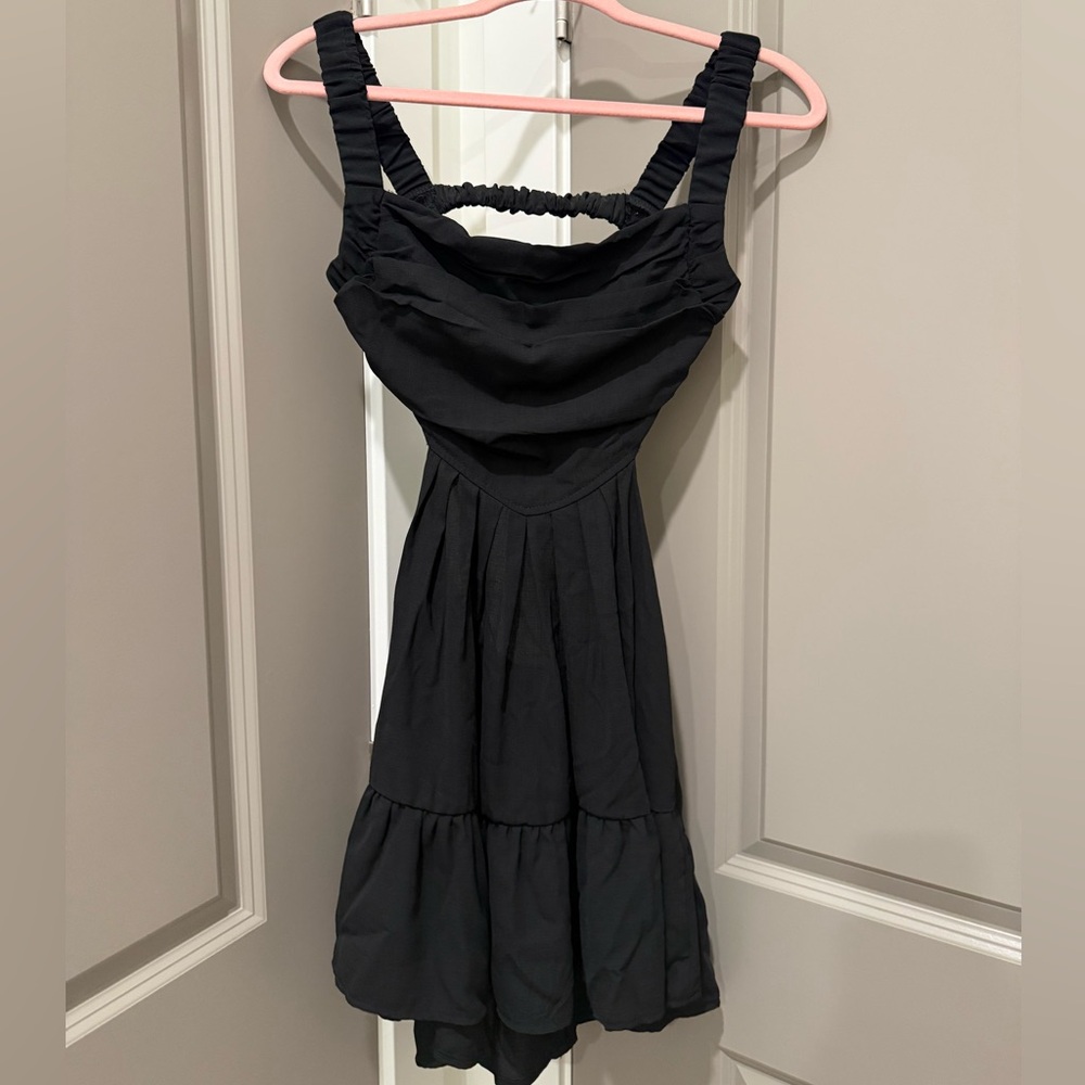 Elegant Black Sleeveless Dress